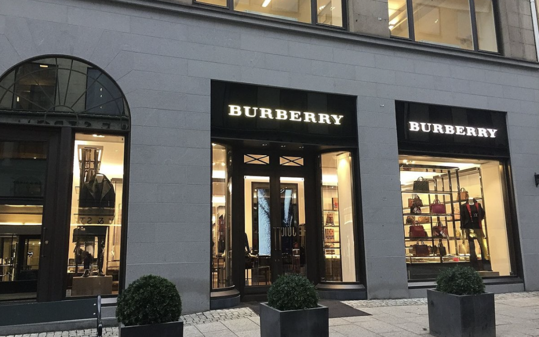 Burberry Axes CEO, Warns On Profit