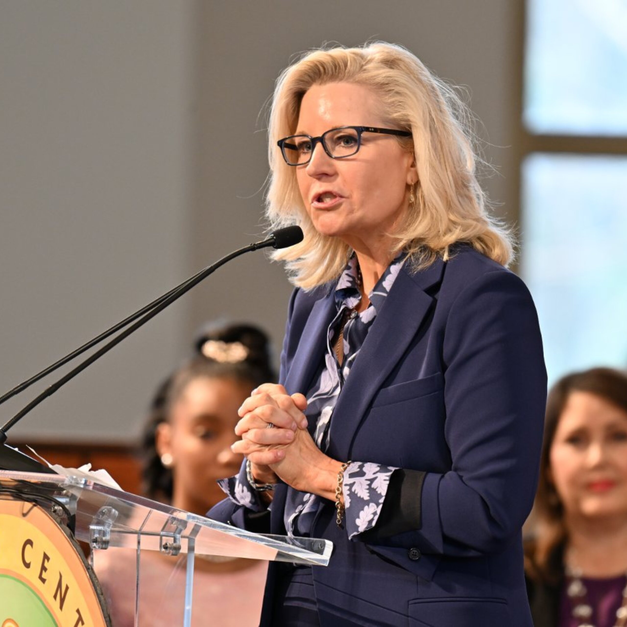 liz-cheney-harris-wisconsin