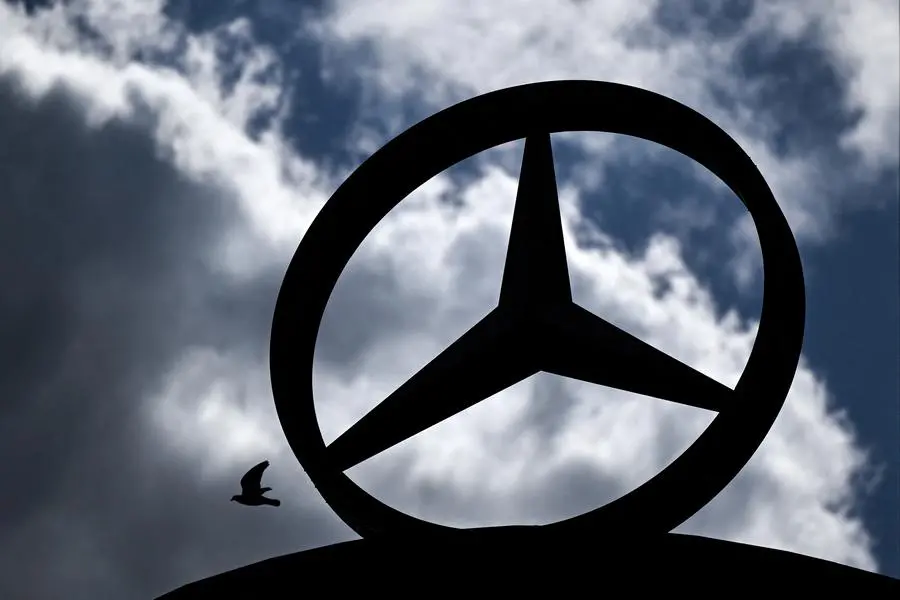 Mercedes-Benz Reports Over 50% Drop In Third-Quarter Profits Amid Chinese Market Challenges